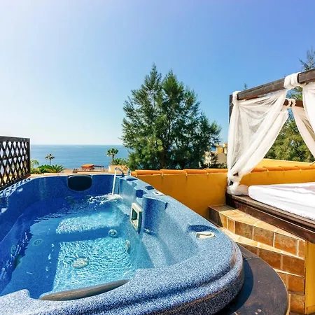 Villa Sleeps 4 With Wifi Callao Salvaje